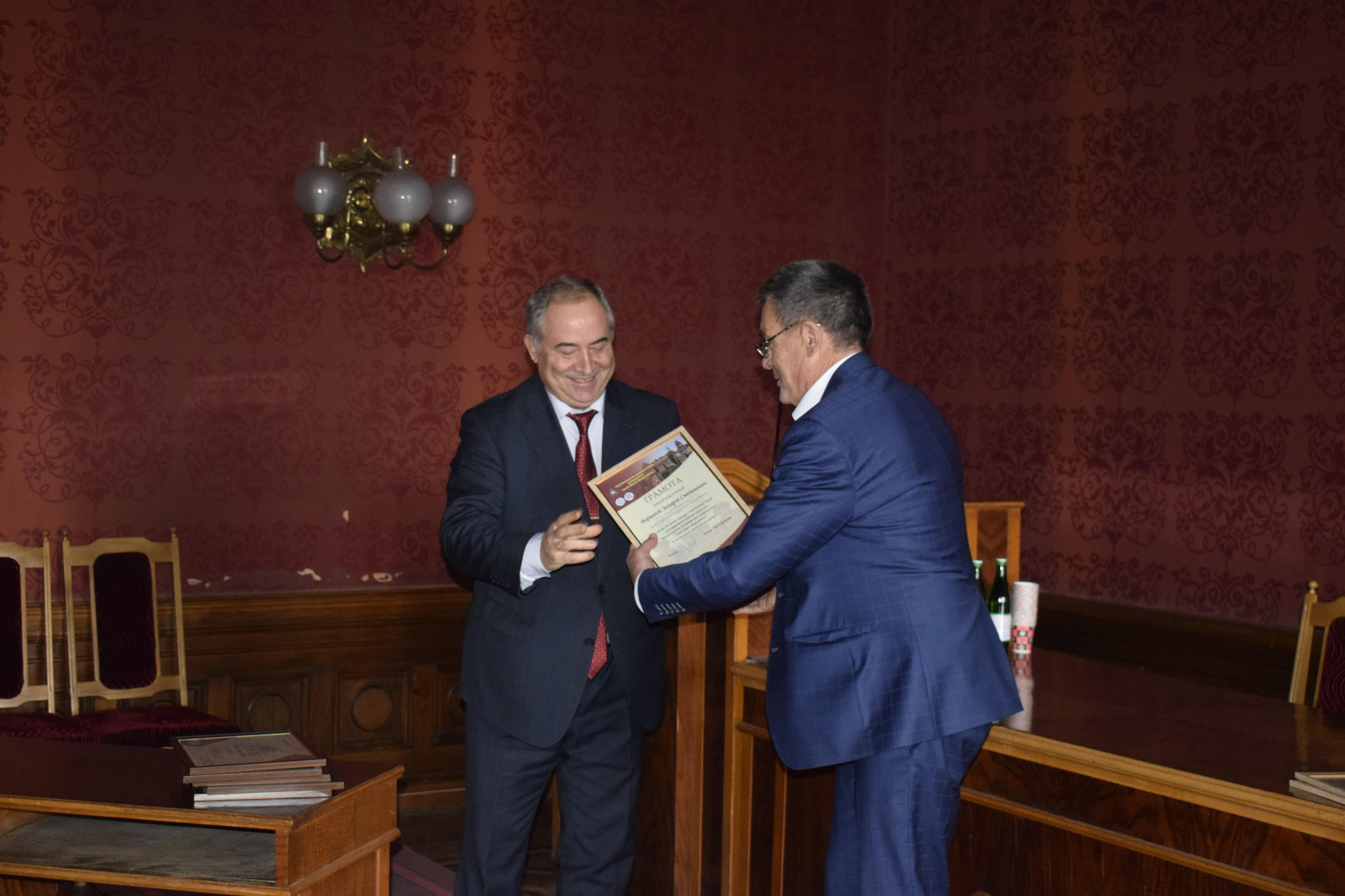 КРУГЛИЙ СТІЛ «ЕКОНОМІЧНИЙ ТА УПРАВЛІНСЬКИЙ ПОТЕНЦІАЛ СОЦІАЛІЗАЦІЇ ЕКОНОМІКИ УКРАЇНИ»_3